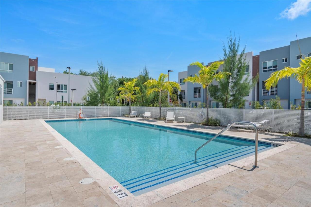 Lofts Of Aventura Appartement
